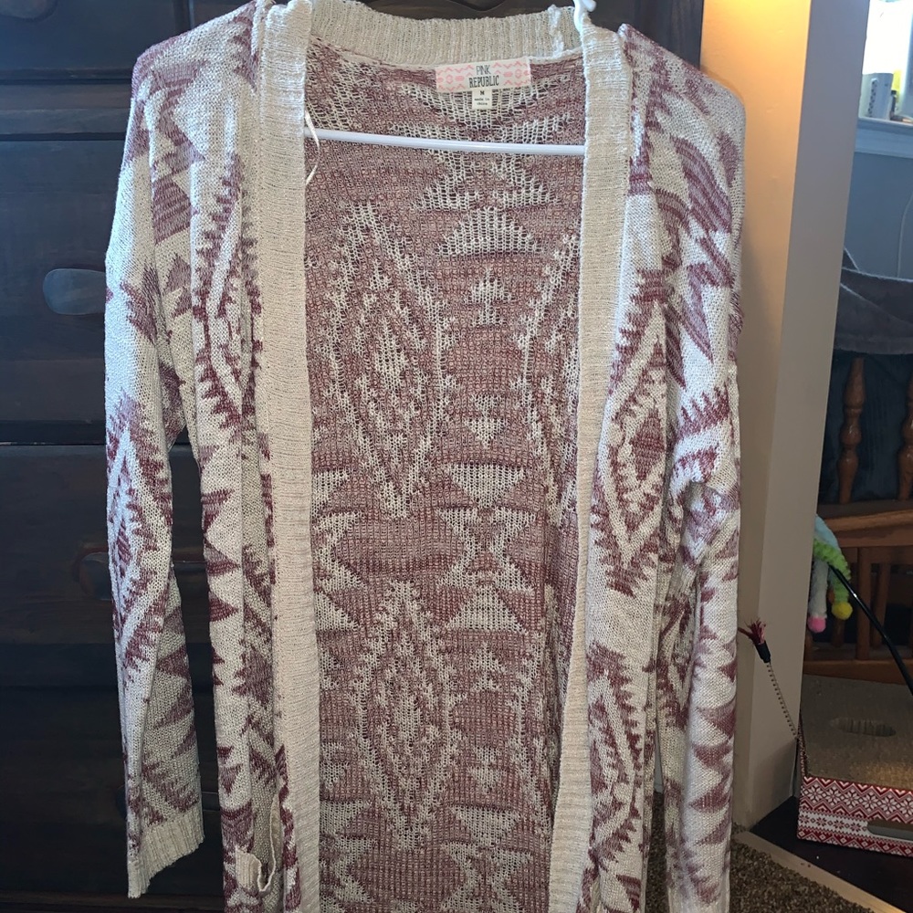 Long sweater with pockets